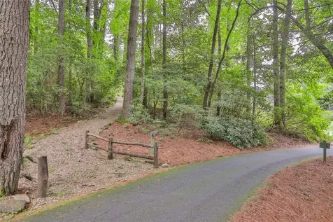 112 Cottage Drive Sapphire NC 28774