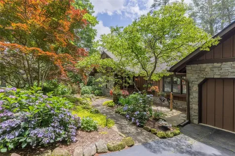 112 Cottage Drive Sapphire NC 28774