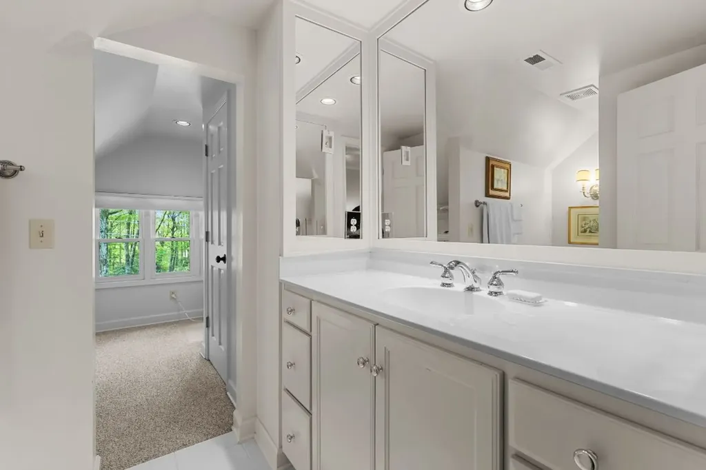 592 Whiteside Mountain Road Highlands NC 28741