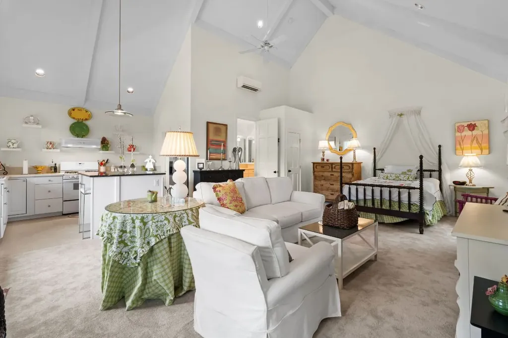 592 Whiteside Mountain Road Highlands NC 28741