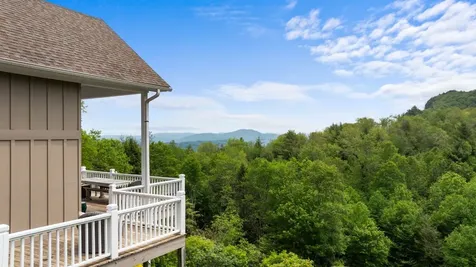592 Whiteside Mountain Road Highlands NC 28741