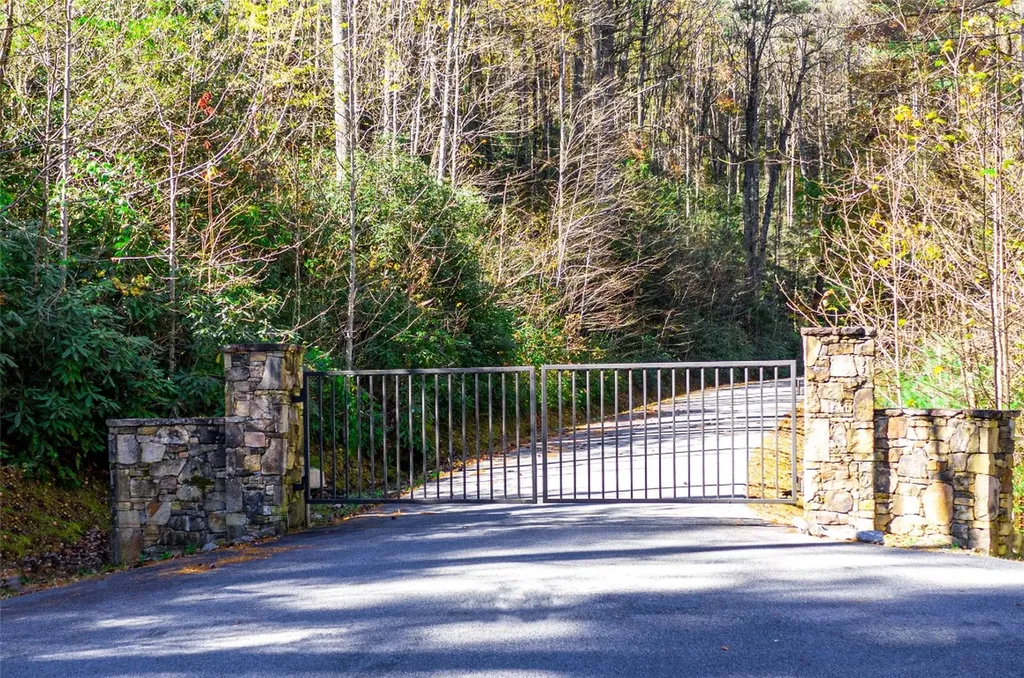 Lot 18 Orchard Way Sapphire NC 28774