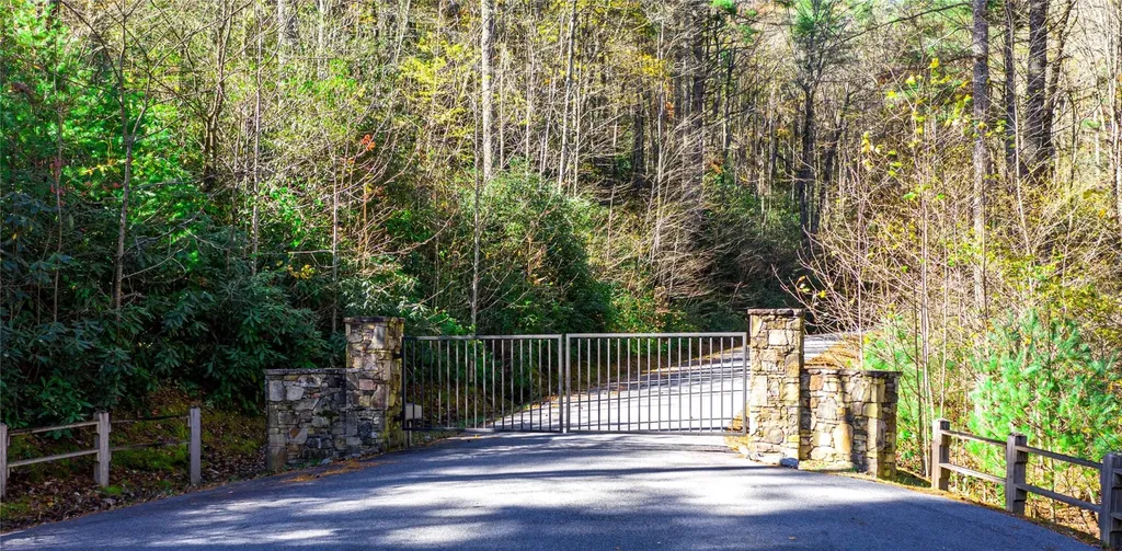 Lot 18 Orchard Way Sapphire NC 28774