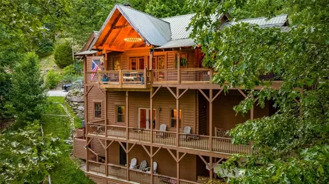 696 Strawberry Hill Road Cullowhee NC 28723