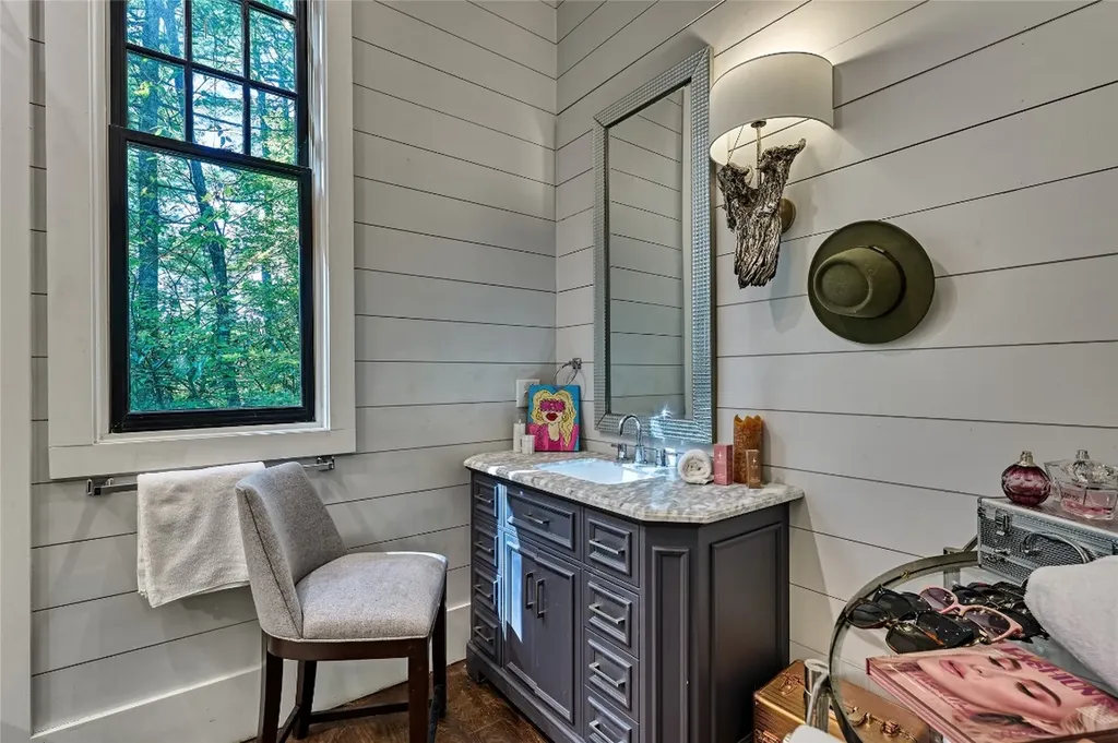 138 Belladonna Drive Cashiers NC 28717