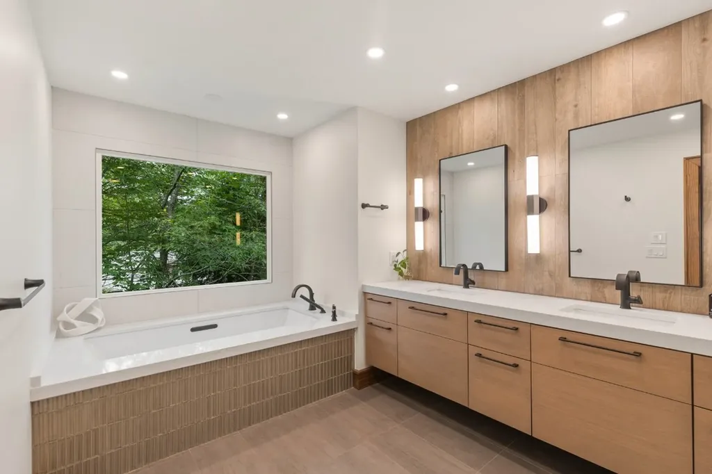 80 Ravenel Point Highlands NC 28741