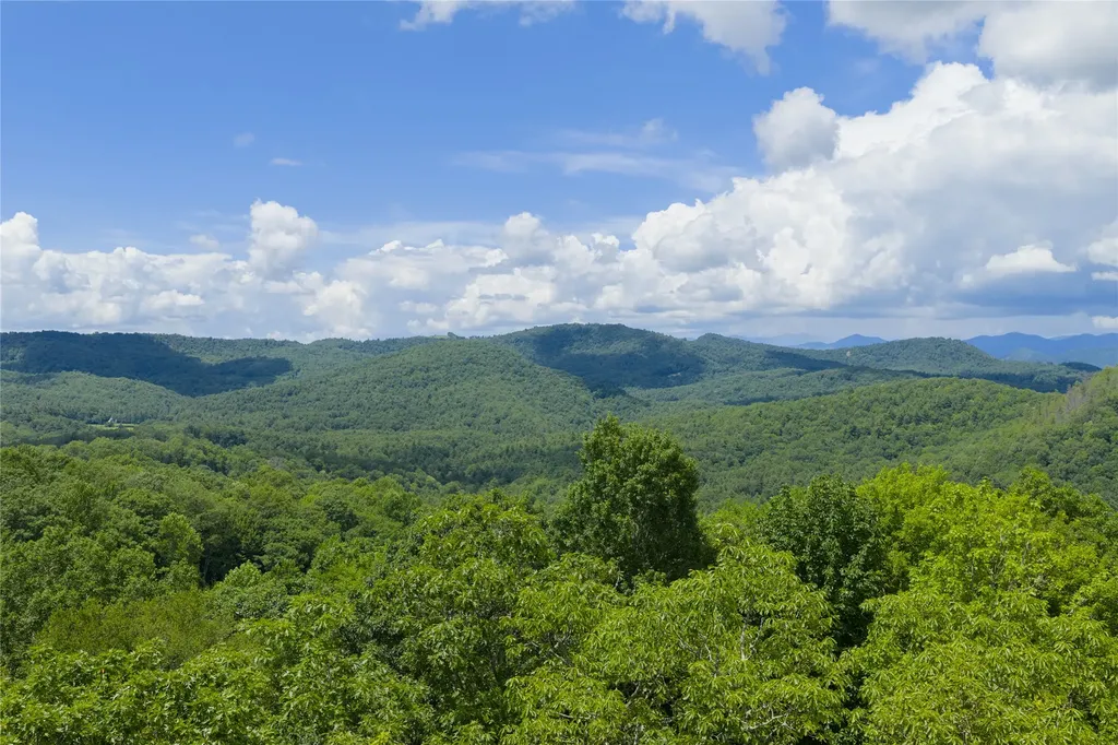 Lot E8 New Settlers Way Glenville NC 28736