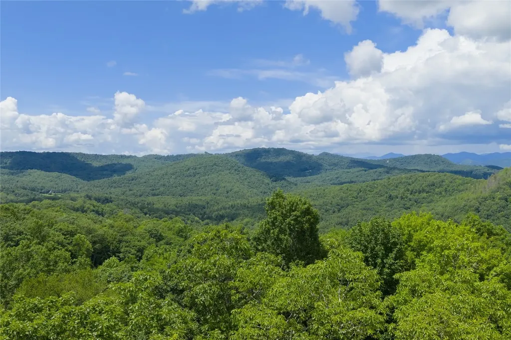 Lot E8 New Settlers Way Glenville NC 28736