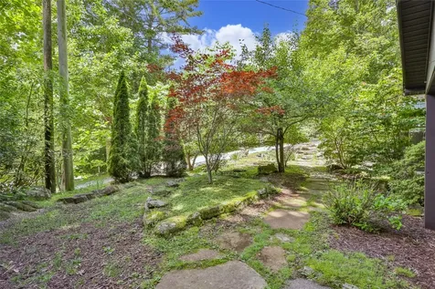 11 Clearview Lane Highlands NC 28741