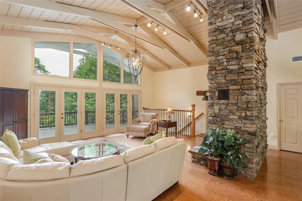 2133 Christy Trail Sapphire NC 28774