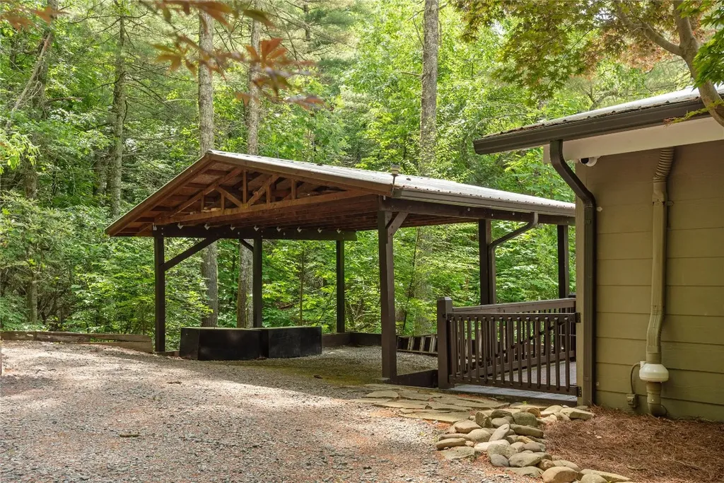 2133 Christy Trail Sapphire NC 28774