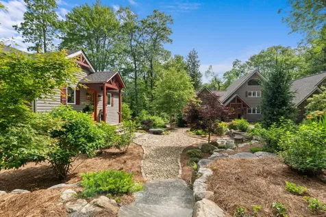 891 Crescent Trail Highlands NC 28741