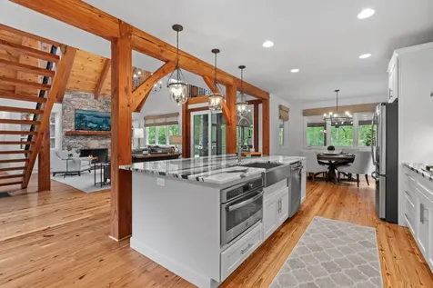 891 Crescent Trail Highlands NC 28741