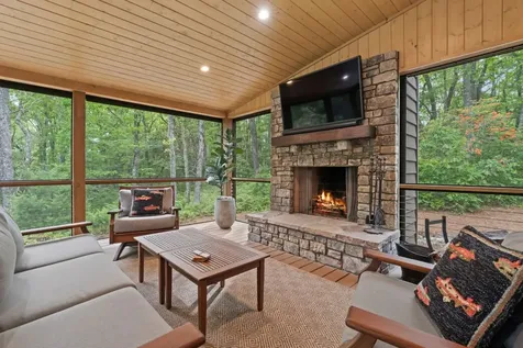 891 Crescent Trail Highlands NC 28741
