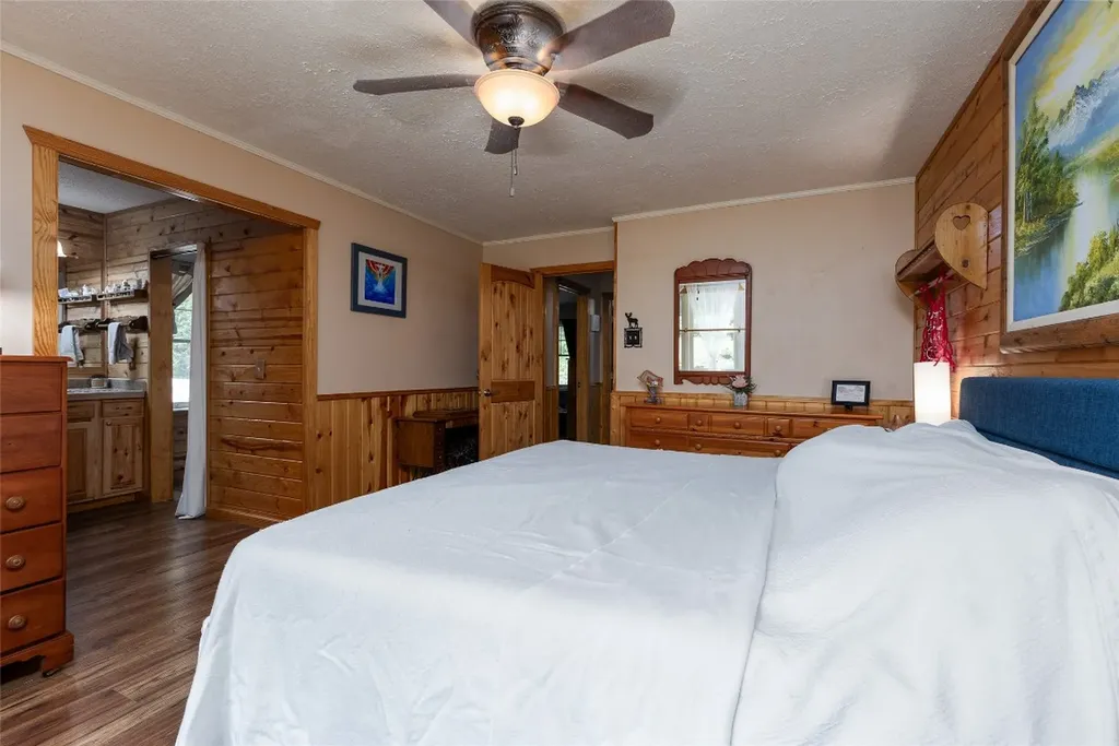 3050 N Highway 107 Cashiers NC 28736