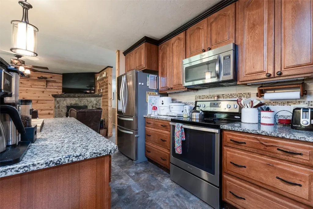 3050 N Highway 107 Cashiers NC 28736