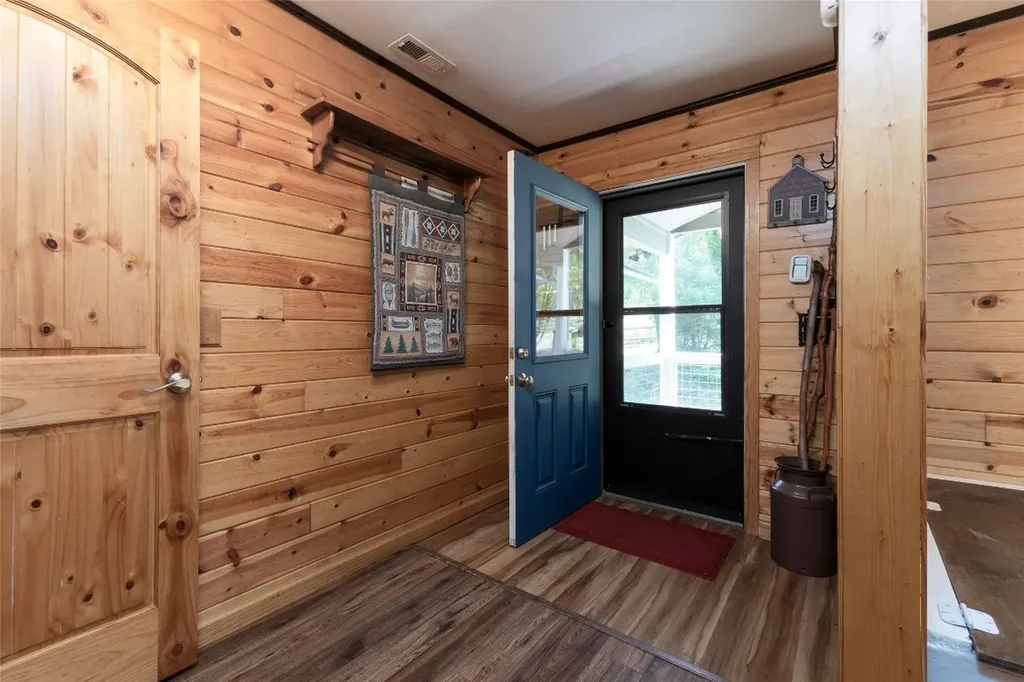 3050 N Highway 107 Cashiers NC 28736