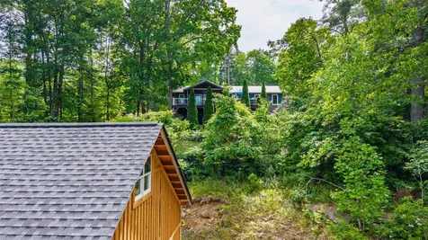 3050 N Highway 107 Cashiers NC 28736