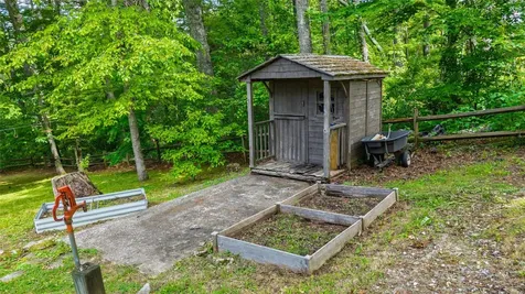 3050 N Highway 107 Cashiers NC 28736