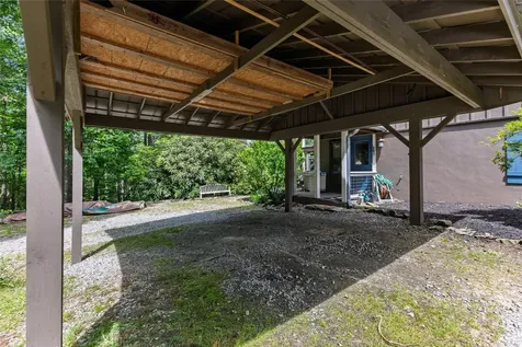 3050 N Highway 107 Cashiers NC 28736