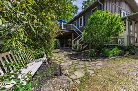 3050 N Highway 107 Cashiers NC 28736