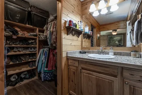 3050 N Highway 107 Cashiers NC 28736