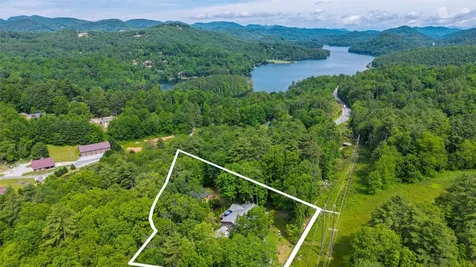 3050 N Highway 107 Cashiers NC 28736