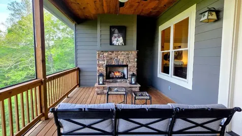 71 Raptor Way Sapphire NC 28774