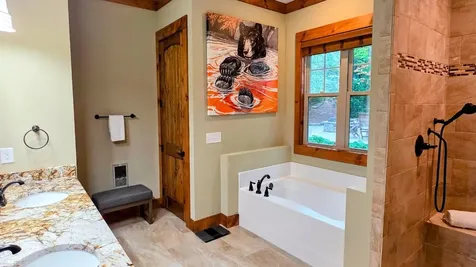 71 Raptor Way Sapphire NC 28774