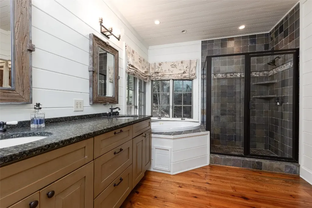 96 Mahalo Lane Cullowhee NC 28723