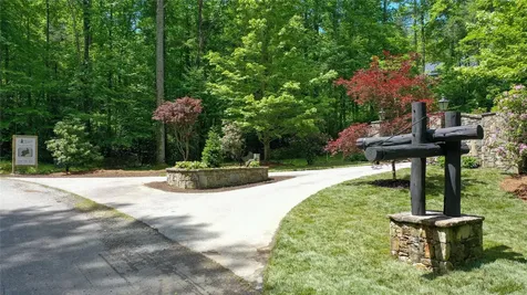 90 Sanctuary View Trail Highlands NC 28741