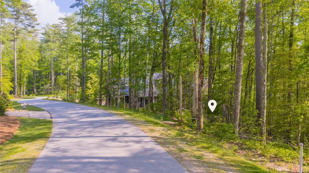 Lt 4 Runner Oak Lane Cashiers NC 28717