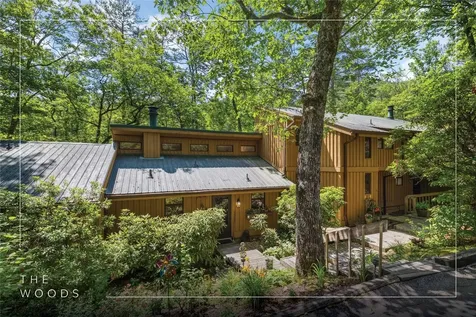 38 Lonely Mountain Drive Sapphire NC 28774