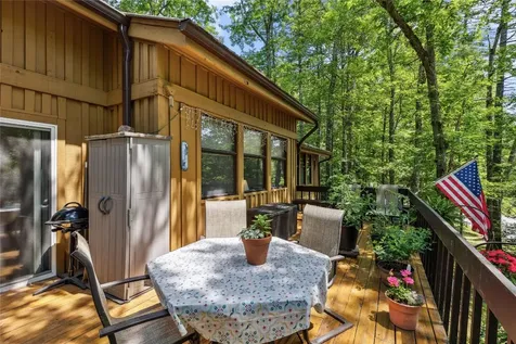 38 Lonely Mountain Drive Sapphire NC 28774