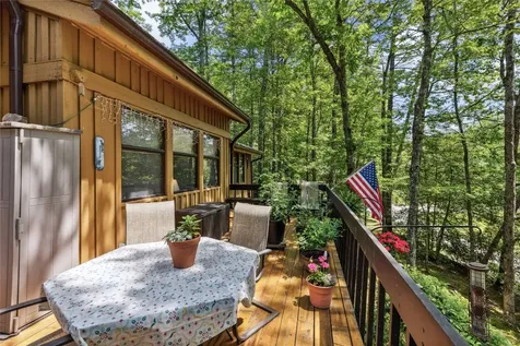 38 Lonely Mountain Drive Sapphire NC 28774