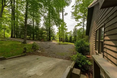 95 Crescent Moon Lane Cashiers NC 28717