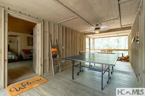 920 Sapphire Post Office Road Sapphire NC 28774