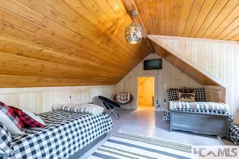 920 Sapphire Post Office Road Sapphire NC 28774