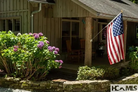 920 Sapphire Post Office Road Sapphire NC 28774