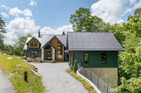 964 Bridgestone Drive Glenville NC 28736