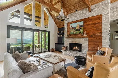 964 Bridgestone Drive Glenville NC 28736