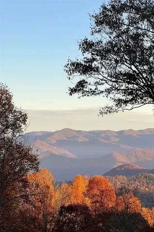 964 Bridgestone Drive Glenville NC 28736