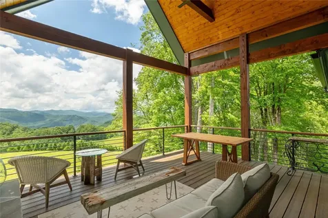 964 Bridgestone Drive Glenville NC 28736