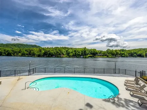 66 Country Club Village Lake Toxaway NC 28747