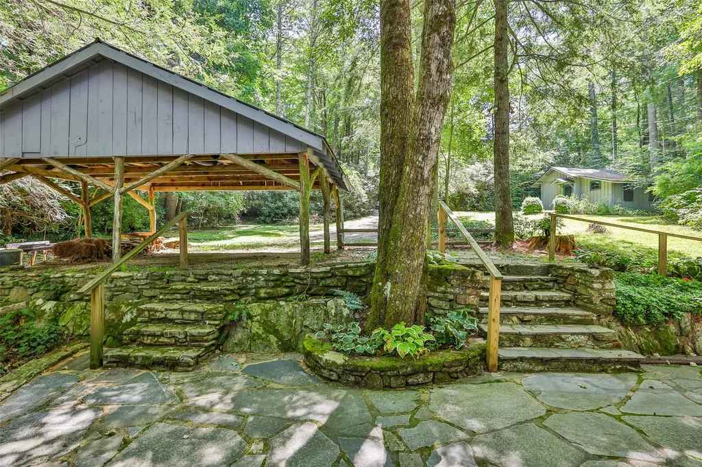 60 Cullasaja Drive Highlands NC 28741