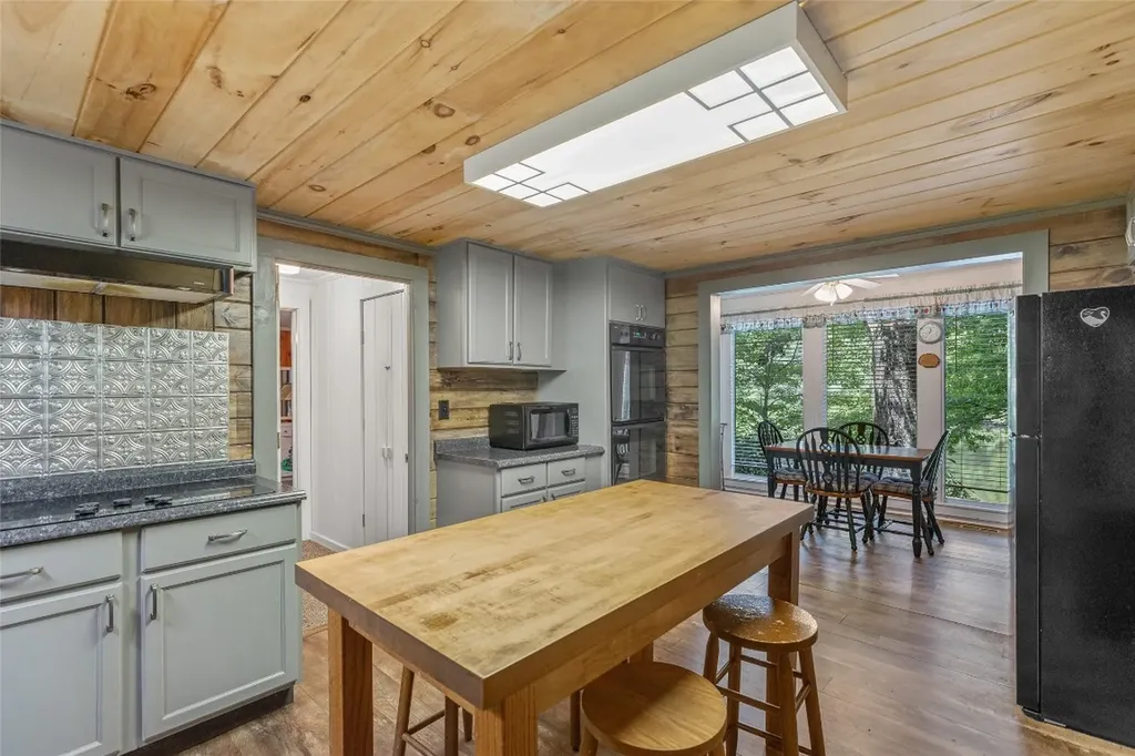 60 Cullasaja Drive Highlands NC 28741