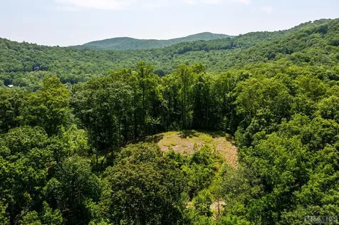 2572 Great Falls Drive Glenville NC 28717