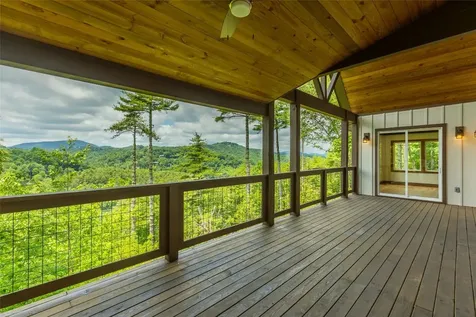 157 Wheatstone Drive Glenville NC 28736