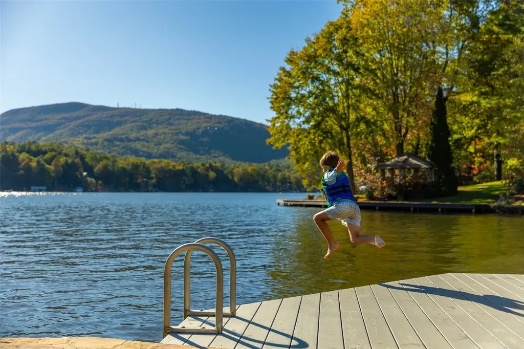 905 Cold Mountain Road Lake Toxaway NC 28747