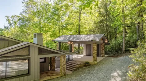 905 Cold Mountain Road Lake Toxaway NC 28747